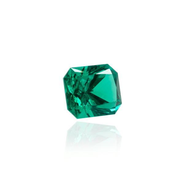 гидротермальный выращенный изумруд hydrothermal emerald замбийский изумруд форма октагон радиаон огранка принцесса
