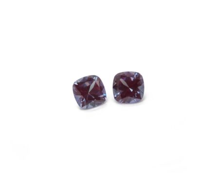 александрит реверс эффект выращенный александрит alexandrite форма камня кушон