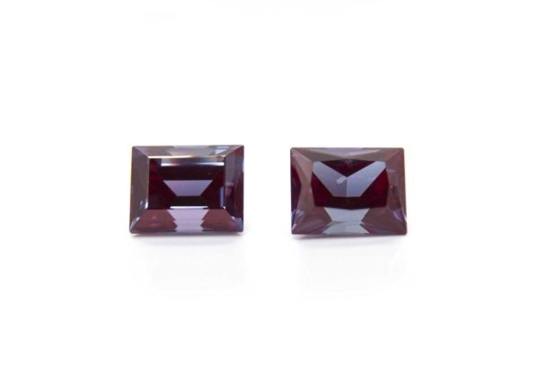 александрит реверс эффект выращенный александрит alexandrite багет ступенчатая бриллиантовая огранка