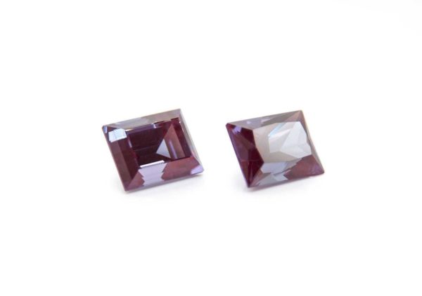 александрит реверс эффект выращенный александрит alexandrite багет ступенчатая бриллиантовая огранка