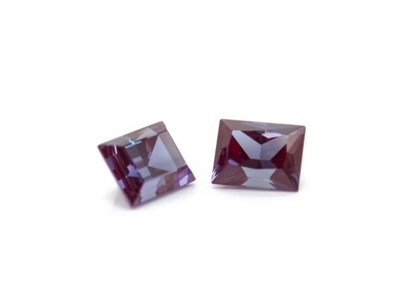 александрит реверс эффект выращенный александрит alexandrite багет ступенчатая бриллиантовая огранка