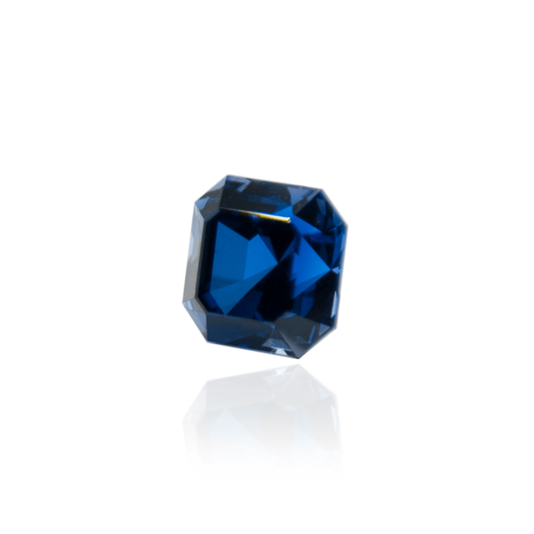 гидротермальный выращенный сапфир sapphire корунд огранка ашер ступенчатая огранка