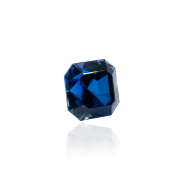 гидротермальный выращенный сапфир sapphire корунд огранка ашер ступенчатая огранка