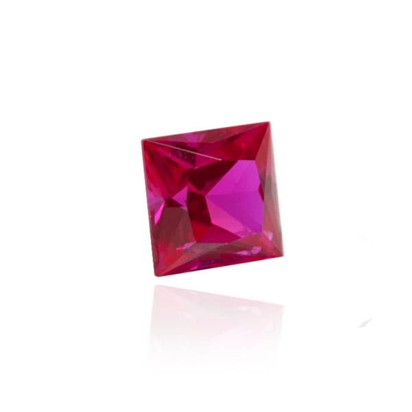 гидротермальный выращенный рубин ruby корунд огранка бриллиантовая форма каре принцесса