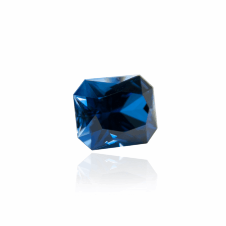 гидротермальный выращенный сапфир sapphire корунд огранка радиант