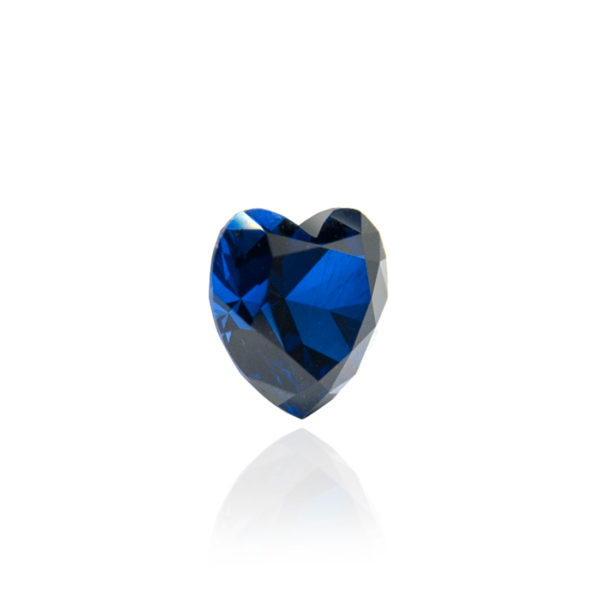 гидротермальный выращенный сапфир sapphire корунд огранка сердце
