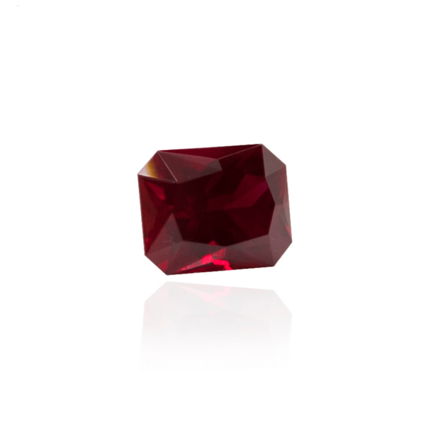 гидротермальный выращенный рубин голубиная кровь dark ruby корунд огранка радиант